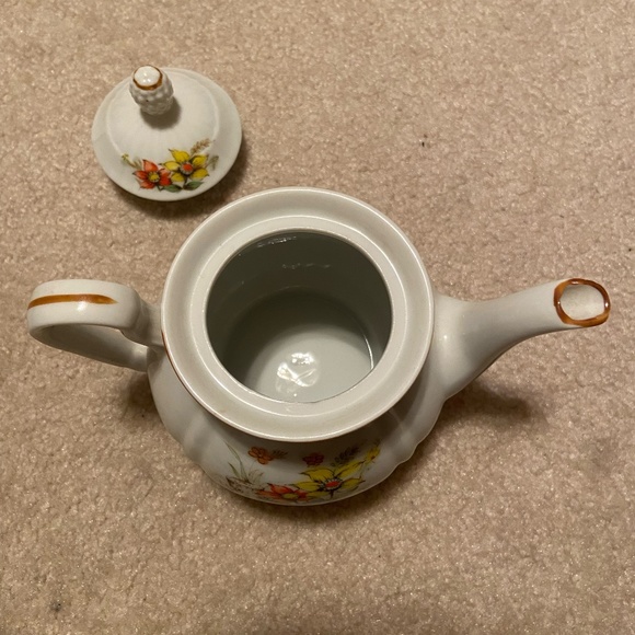 Porcelain Floral Teapot from Japan with Brown Trim - Picture 3 of 4